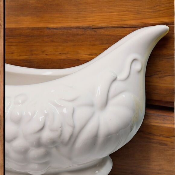 Tabletops Unlimited Nature China Sauce Gravy Boat Embossed Fruit White - Picture 7 of 12